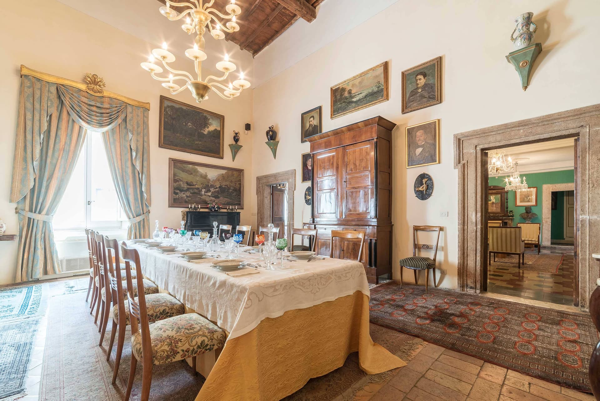 HISTORIC ESTATE - Image 7