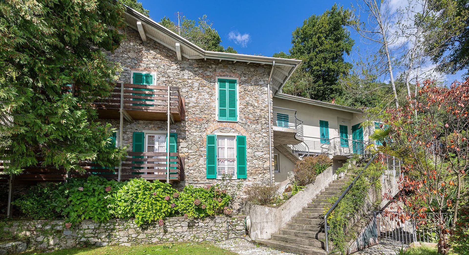 INCANTEVOLE VILLA SUL LAGO MAGGIORE - Image 12