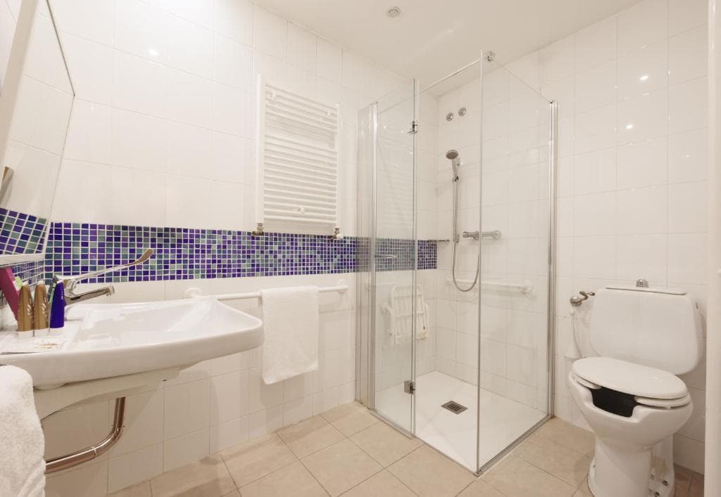 4* HOTEL A MILANO - Image 10