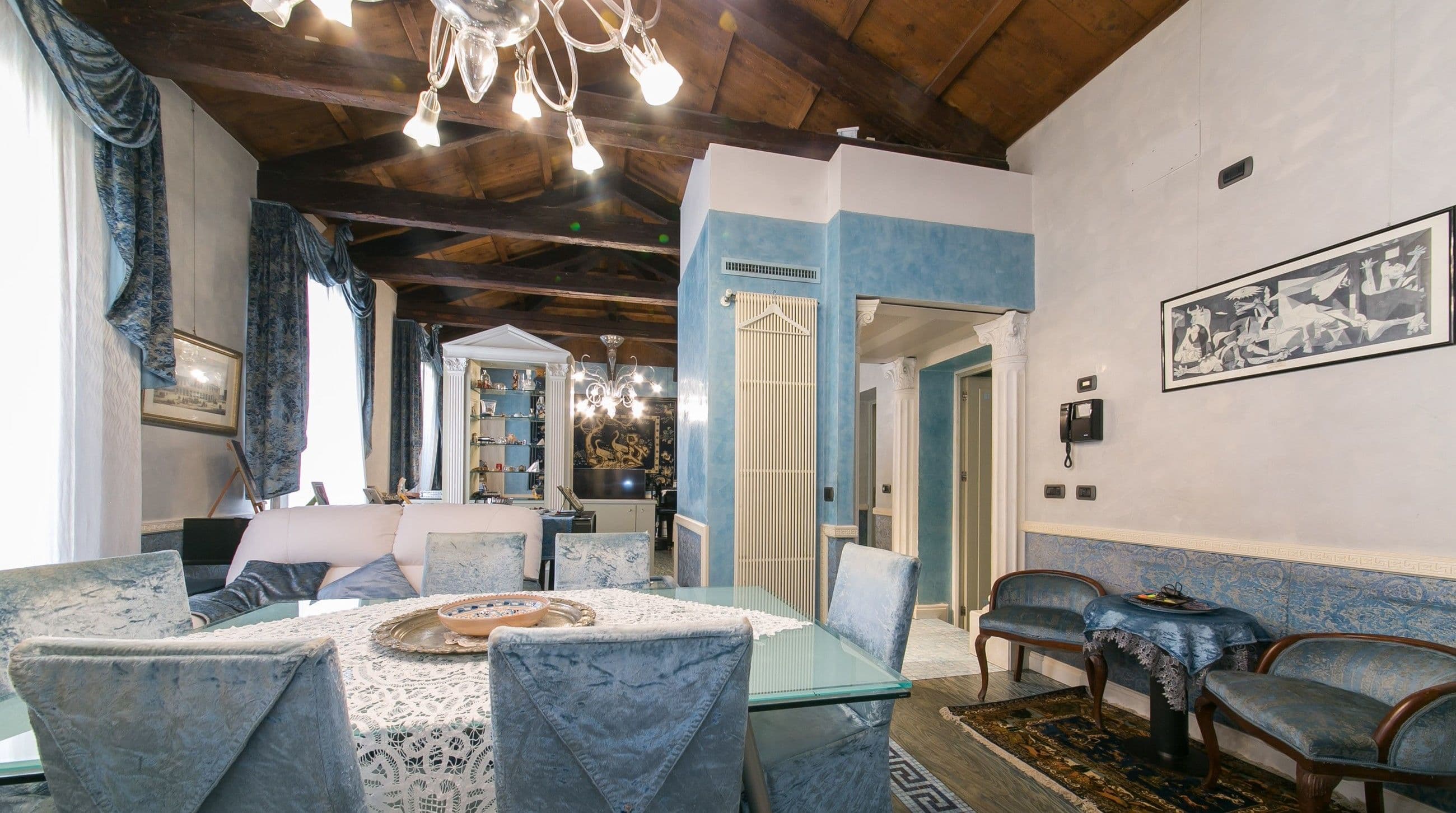 ELEGANTE PALAZZO A VENEZIA - image 3