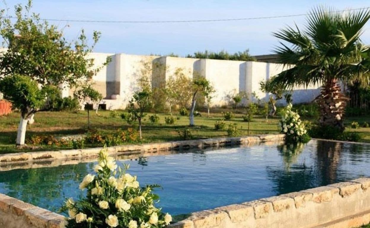 BEAUTIFUL FARM IN SICILY