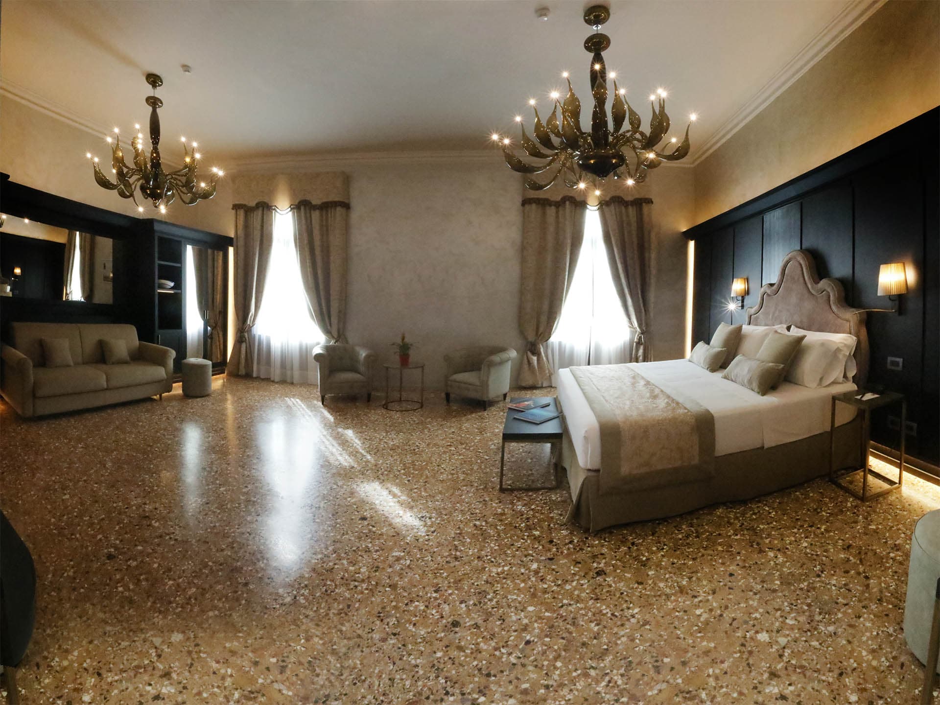 VENICE 4* HOTEL - Image 13