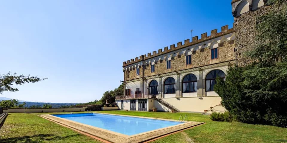 SFARZOSO CASTELLO DEL XIV SECOLO - Image 20