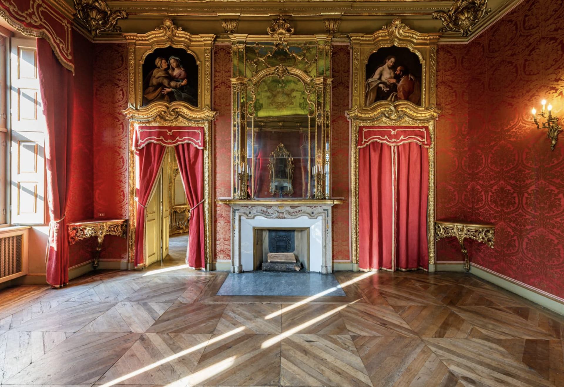 PRESTIGIOSA RESIDENZA IN PALAZZO D'EPOCA - Image 8