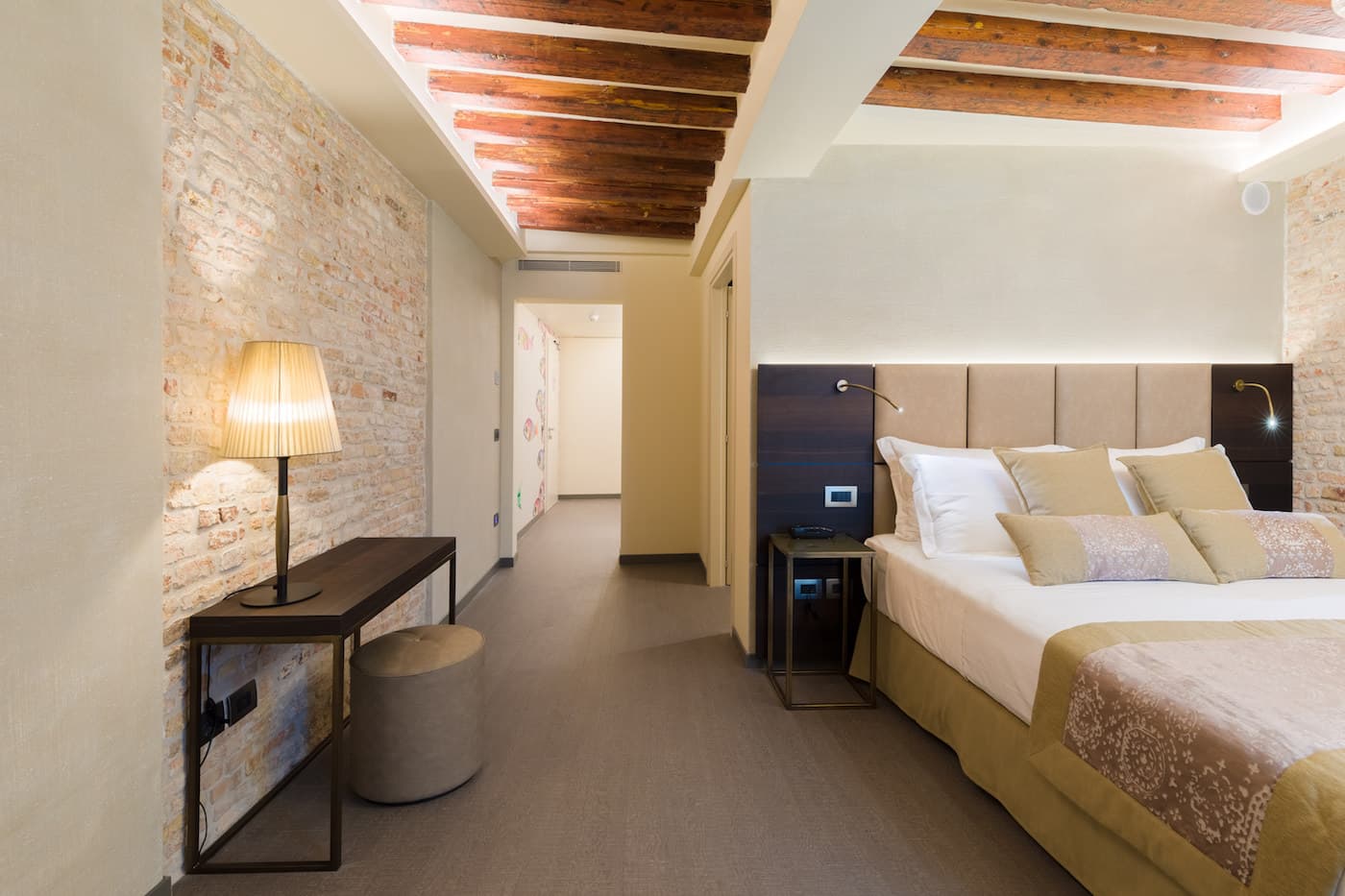 VENICE 4* HOTEL - Image 9
