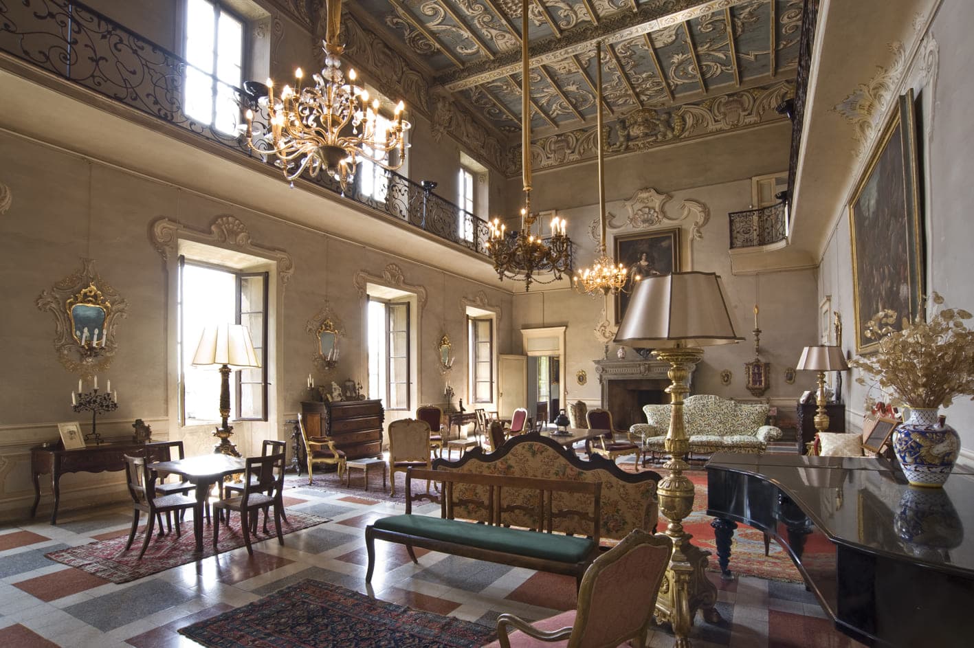 HISTORIC PALACE IN LOMBARDY - Image 7